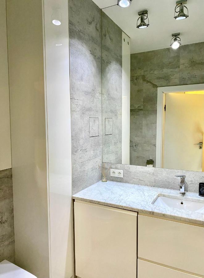 Project Comfort Apartament Zeromskiego 1/7 Metro Slodowiec Warsaw Luaran gambar